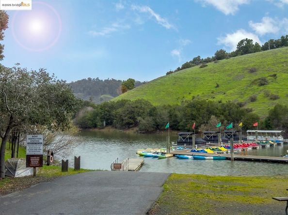 3449 Encina Way, Oakland CA 94605