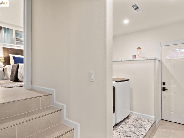 3449 Encina Way, Oakland CA 94605