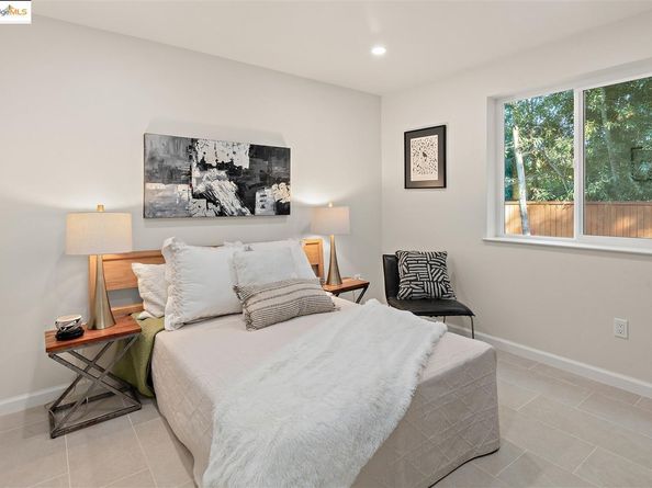 3449 Encina Way, Oakland CA 94605