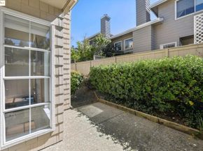 204 Pebblecreek Ct, Martinez CA 94553