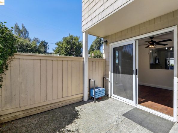 204 Pebblecreek Ct, Martinez CA 94553