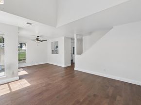 204 Pebblecreek Ct, Martinez CA 94553