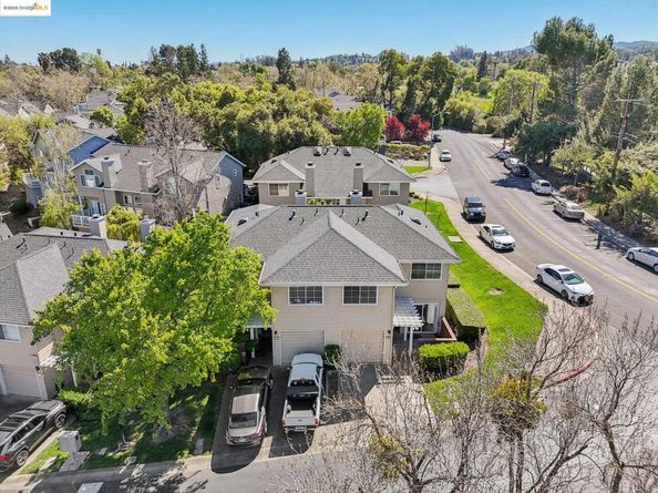 204 Pebblecreek Ct, Martinez CA 94553