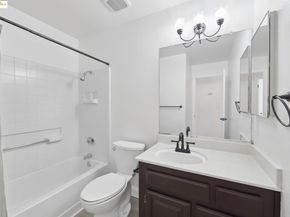 204 Pebblecreek Ct, Martinez CA 94553