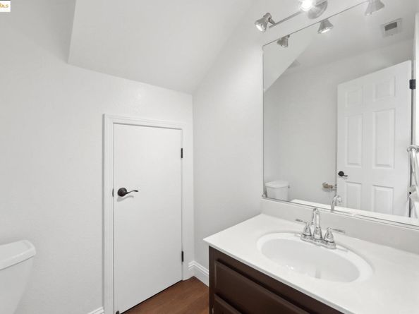 204 Pebblecreek Ct, Martinez CA 94553