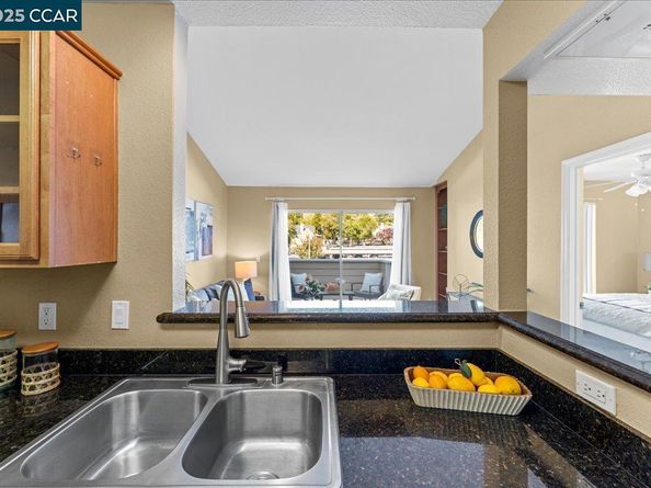 120 Reflections Dr 23, San Ramon CA 94583