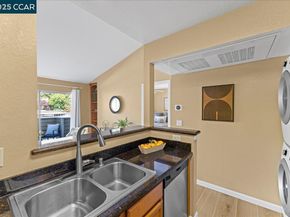 120 Reflections Dr 23, San Ramon CA 94583