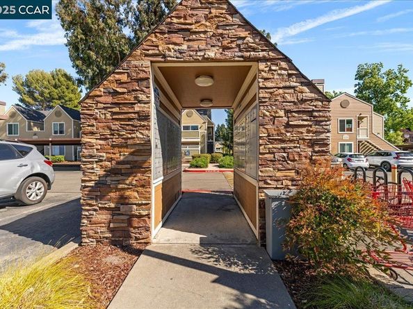 120 Reflections Dr 23, San Ramon CA 94583