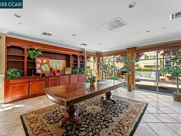 120 Reflections Dr 23, San Ramon CA 94583