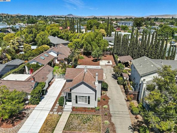 772 Mcleod St, Livermore CA 94550
