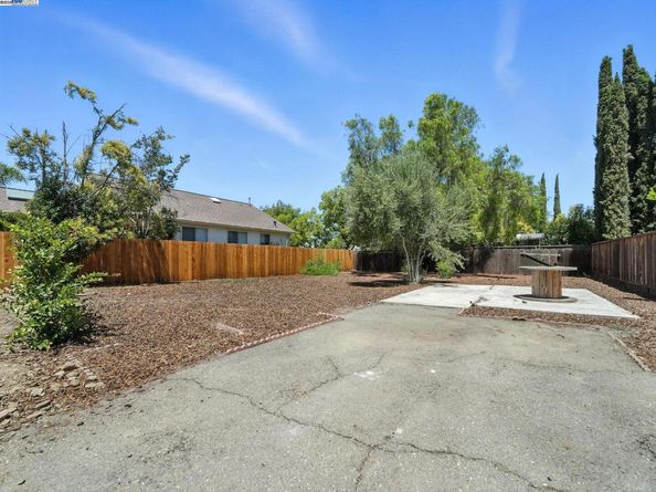 772 Mcleod St, Livermore CA 94550