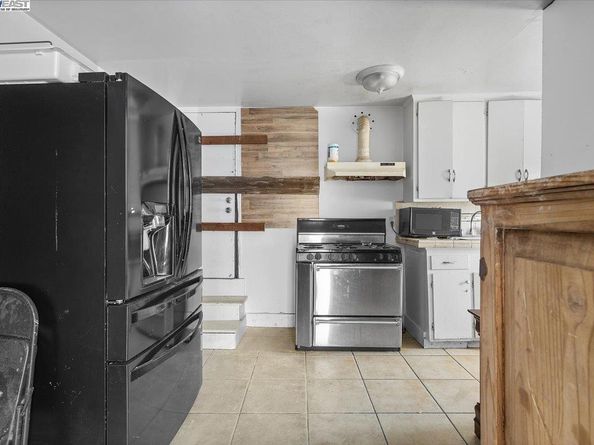 2230 23Rd Ave, Oakland CA 94606