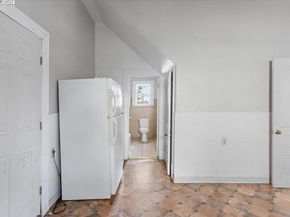 2230 23Rd Ave, Oakland CA 94606
