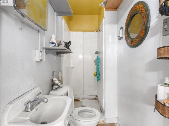 2230 23Rd Ave, Oakland CA 94606