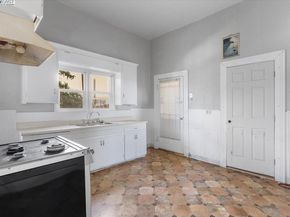 2230 23Rd Ave, Oakland CA 94606