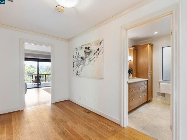 25 Watchwood Ct, Orinda CA 94563