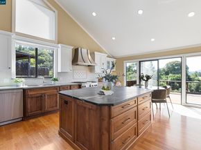 25 Watchwood Ct, Orinda CA 94563