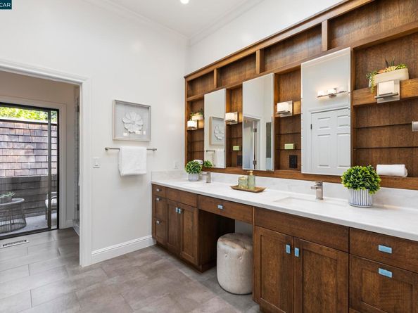 25 Watchwood Ct, Orinda CA 94563
