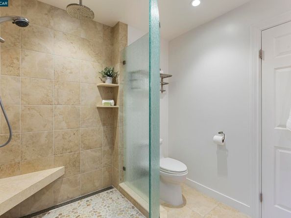 25 Watchwood Ct, Orinda CA 94563