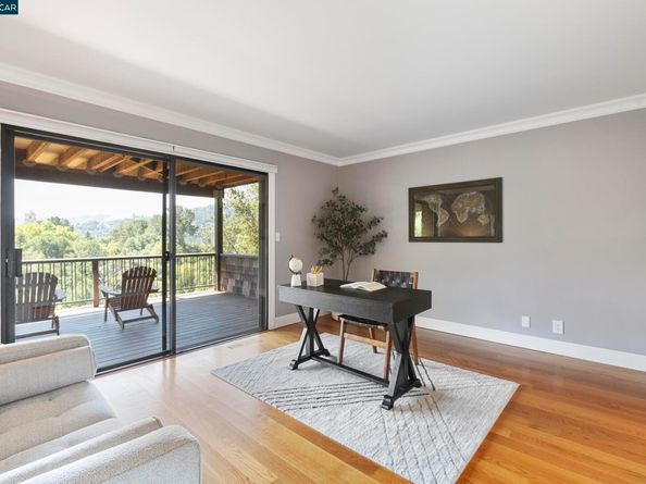 25 Watchwood Ct, Orinda CA 94563