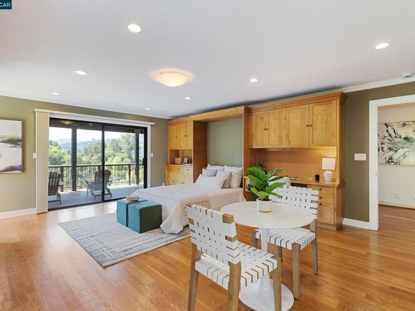 25 Watchwood Ct, Orinda CA 94563