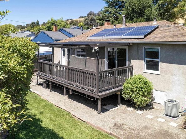 16111 Berkshire Dr, San Leandro CA 94578
