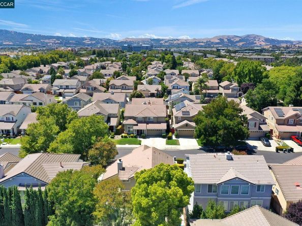 4684 Pheasant Ct, Dublin CA 94568
