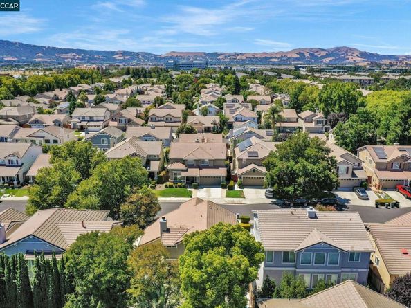 4684 Pheasant Ct, Dublin CA 94568