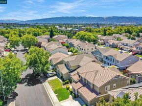 4684 Pheasant Ct, Dublin CA 94568