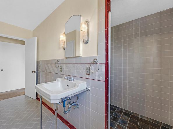 5040 Pierpoint Ave, Oakland CA 94602