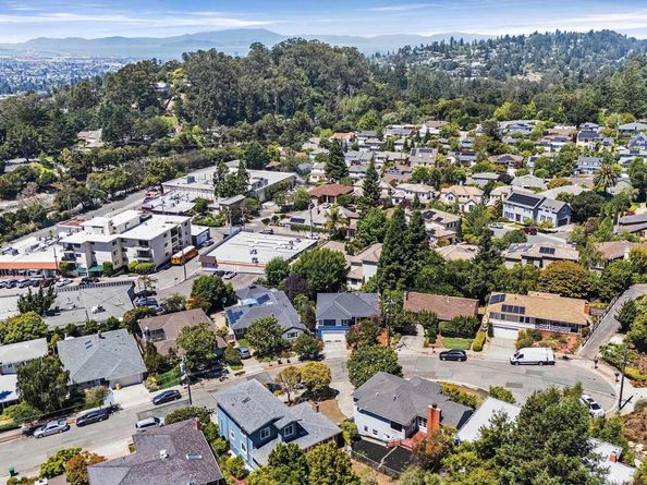 5040 Pierpoint Ave, Oakland CA 94602