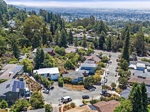 5040 Pierpoint Ave, Oakland CA 94602