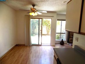 30 Greenview Lane, Richmond CA 94803
