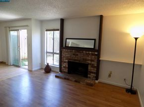 30 Greenview Lane, Richmond CA 94803