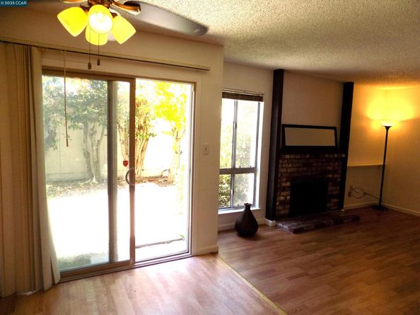 30 Greenview Lane, Richmond CA 94803