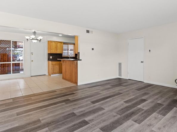 1573 Marina Ct A, San Mateo CA 94403