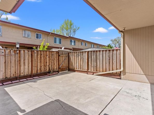 1573 Marina Ct A, San Mateo CA 94403