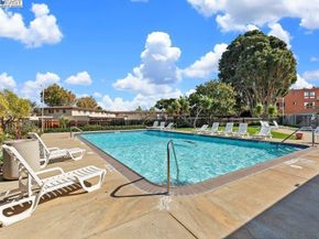 1573 Marina Ct A, San Mateo CA 94403