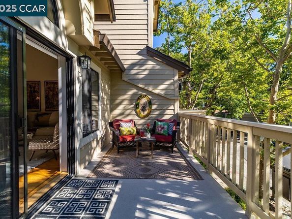 325 Beacon Ridge Ln, Walnut Creek CA 94597