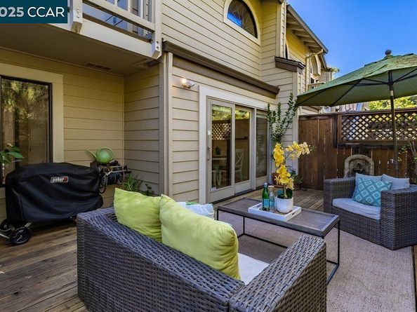325 Beacon Ridge Ln, Walnut Creek CA 94597