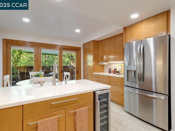 325 Beacon Ridge Ln, Walnut Creek CA 94597