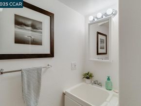 325 Beacon Ridge Ln, Walnut Creek CA 94597