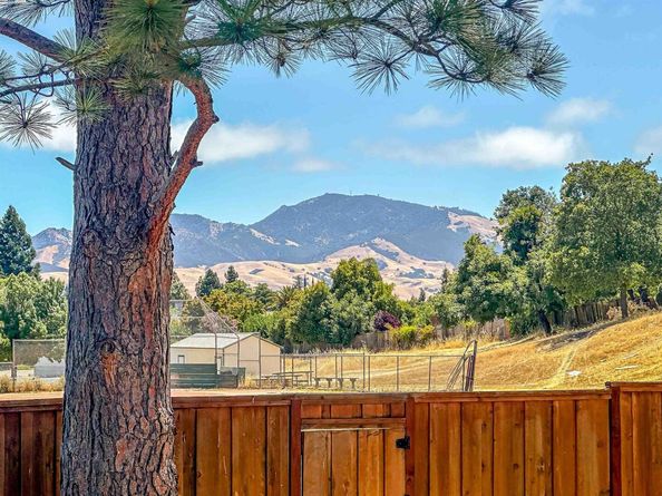 589 Maureen Ln, Pleasant Hill CA 94523