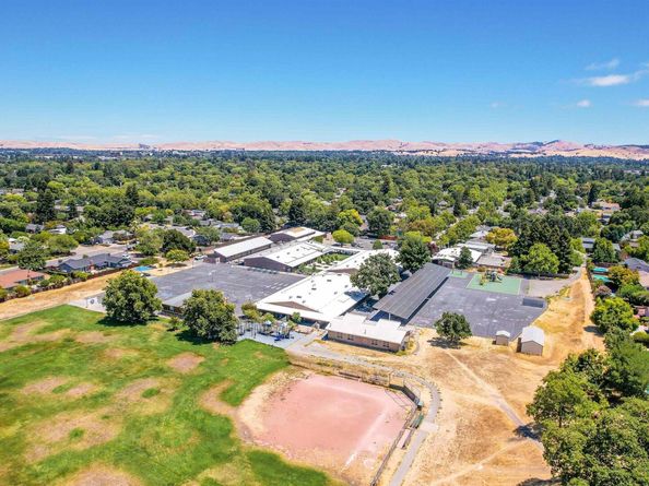 589 Maureen Ln, Pleasant Hill CA 94523