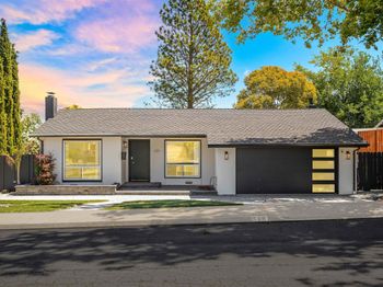 589 Maureen Ln