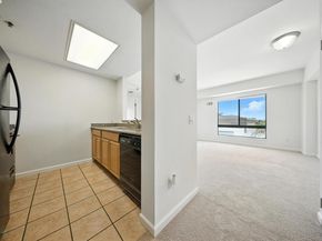 989 Webster 441, Oakland CA 94607