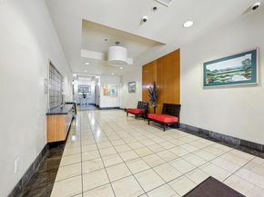 989 Webster 441, Oakland CA 94607
