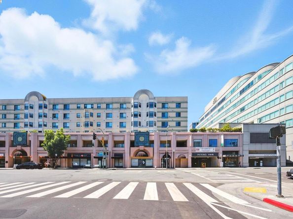 989 Webster 441, Oakland CA 94607
