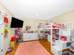 733 14th Street, West Babylon NY 11704