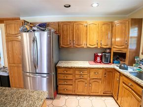 208 Woodhampton Drive, White Plains NY 10603